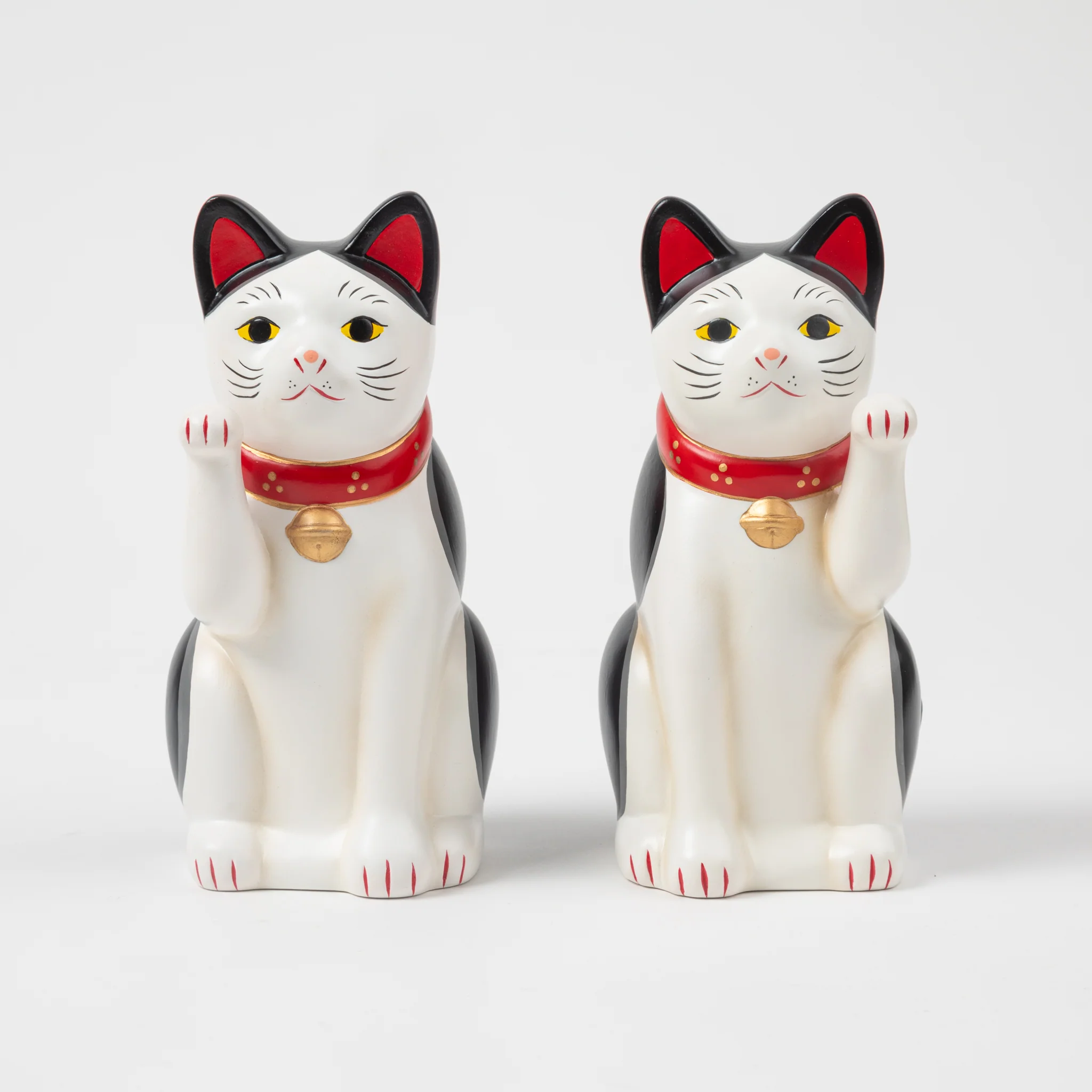 Seto Speckled Right Handed Maneki Neko - Image 5